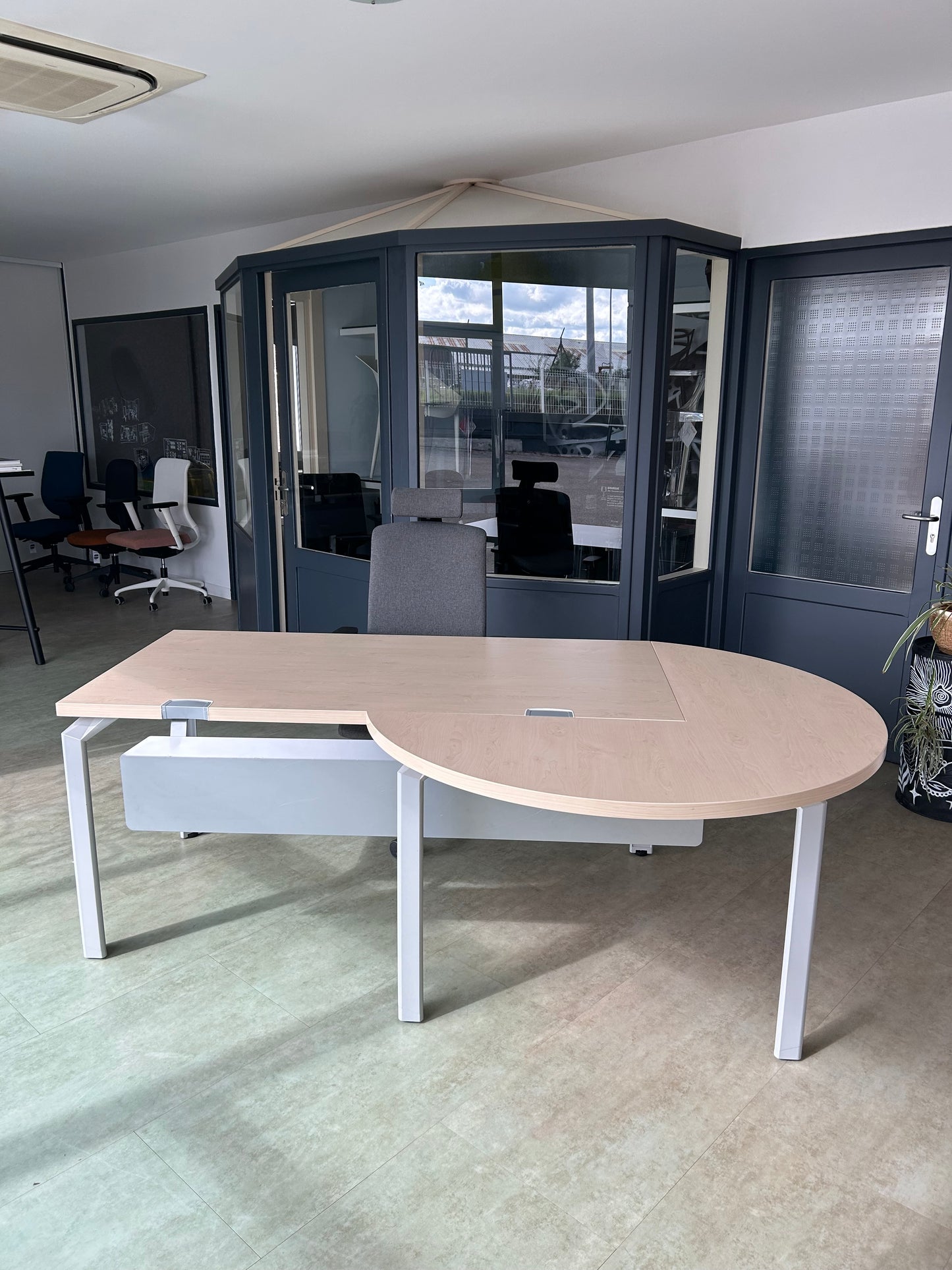 Bureau avec extension conviviale